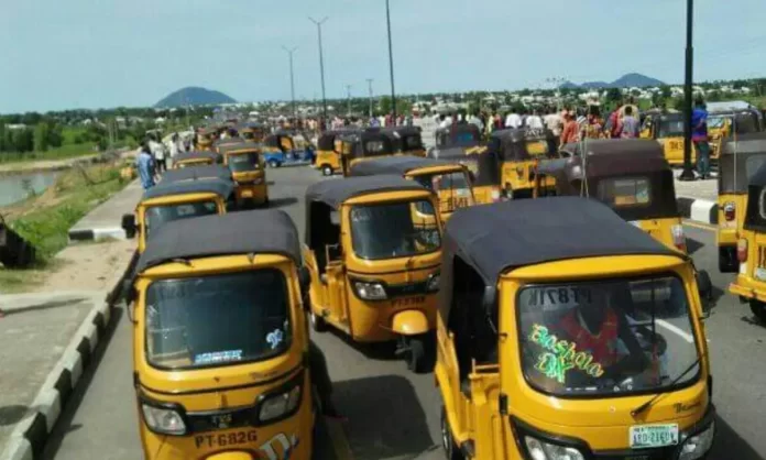 Jalingo traffic jams as tricycle drivers demonstrate against the death of a coworker