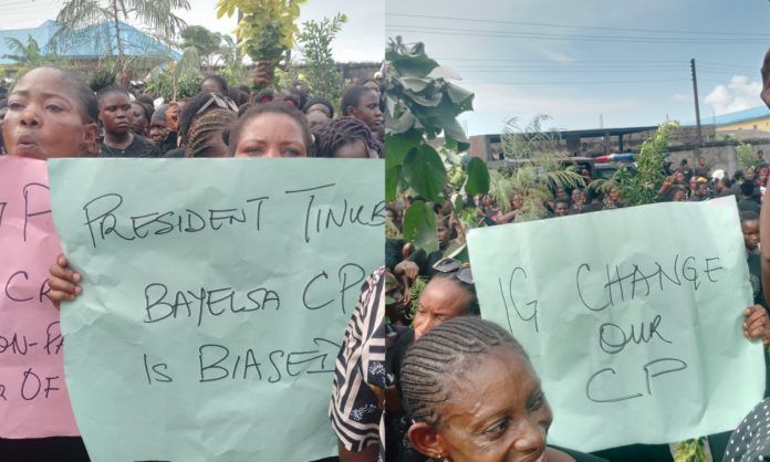 Bayelsa guber poll: Demonstrators occupy police headquarters and call for CP to be removed